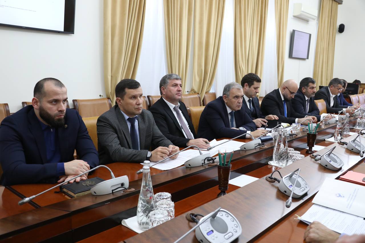 Правительство РД поддержало инвестпроект по строительству гостиничного комплекса в Сулейман-Стальском районе