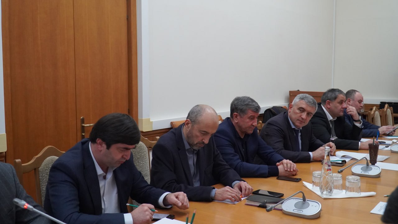В праздничные дни коммунальные службы и органы власти перейдут на усиленный рабочий режим