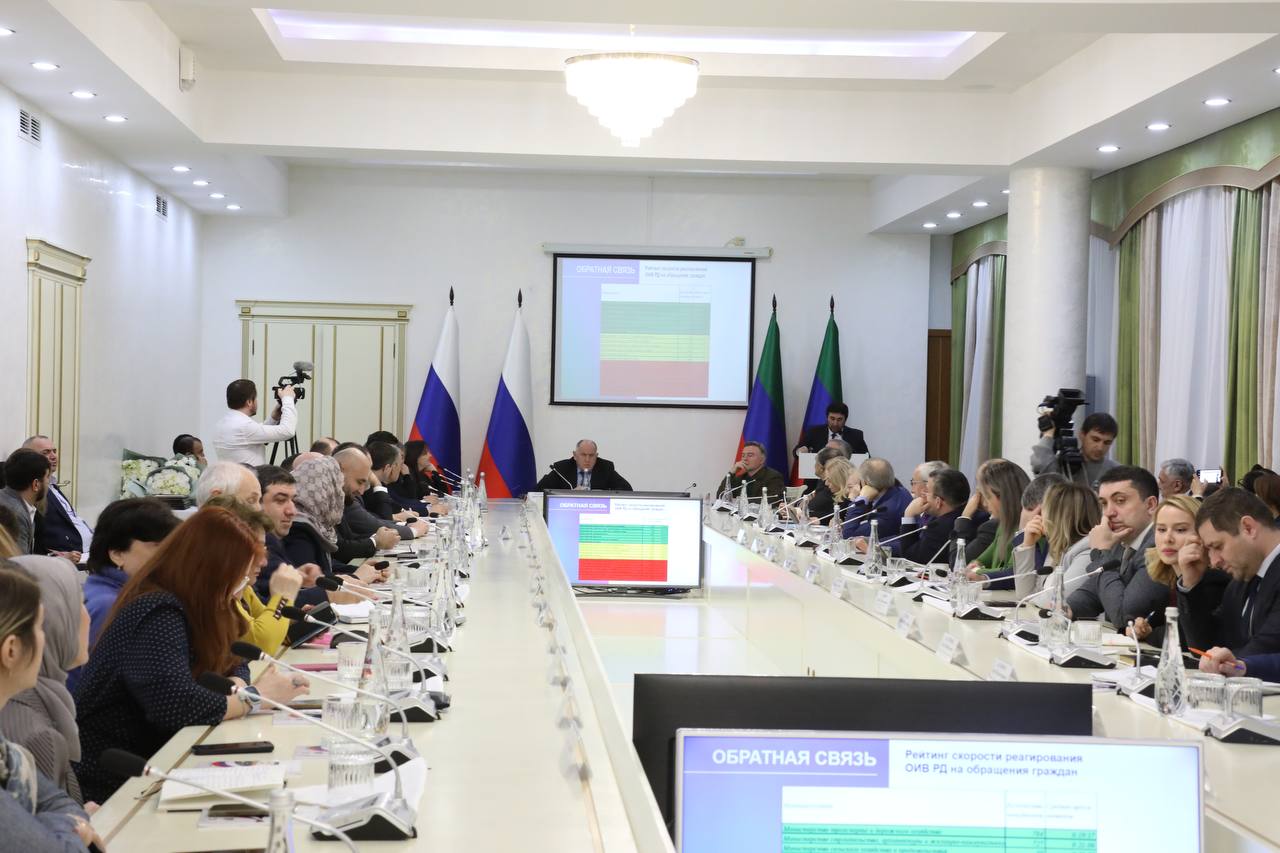 Абдулмуслим Абдулмуслимов провел встречу с руководителями пресс-служб органов исполнительной власти Дагестана