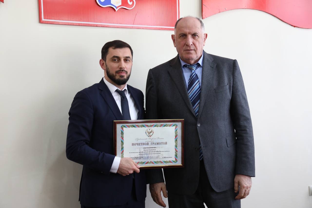 Абдулмуслим Абдулмуслимов провёл совещание по вопросу развития Акушинского района