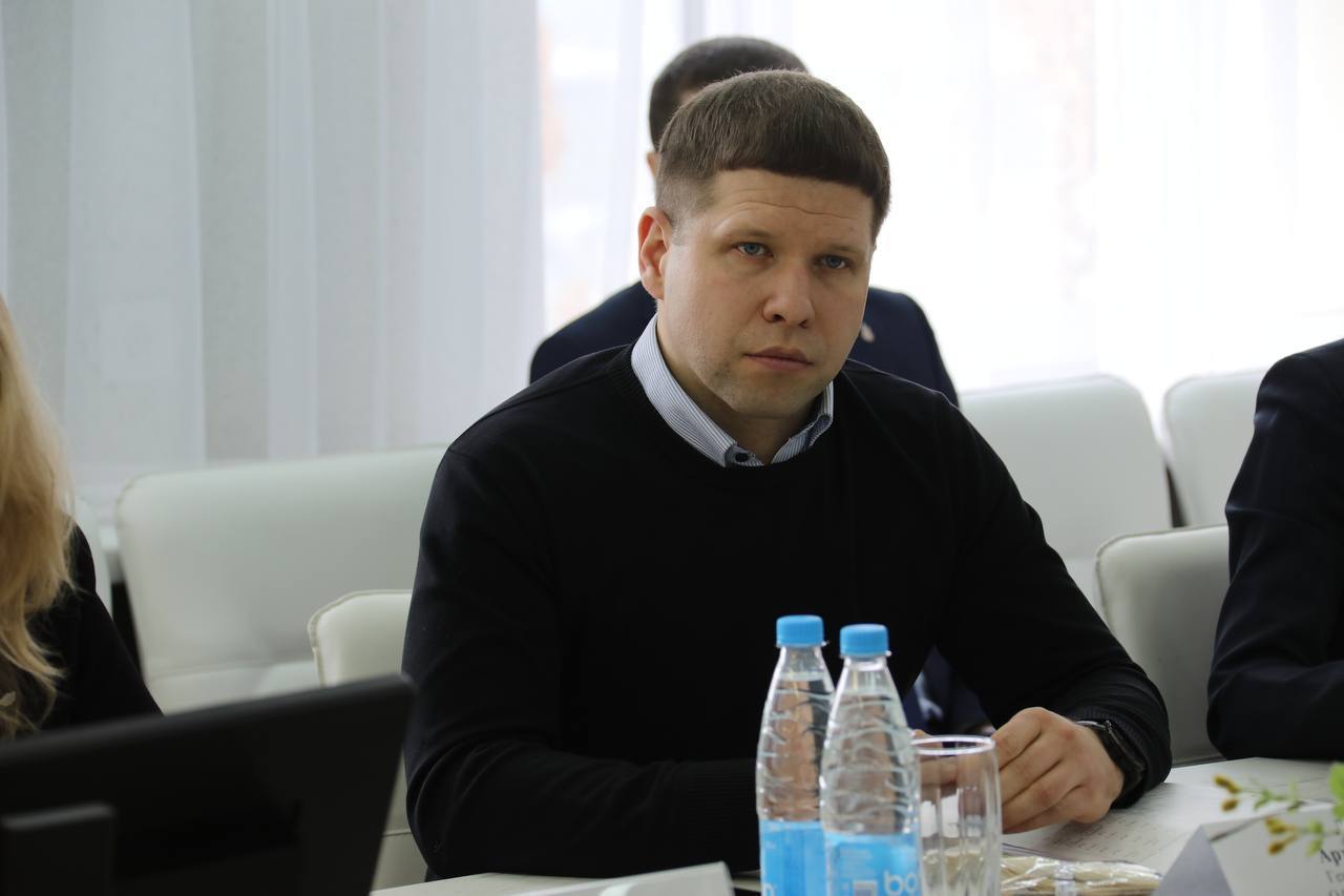 Абдулмуслим Абдулмуслимов встретился с директором Витебской ковровой фабрики