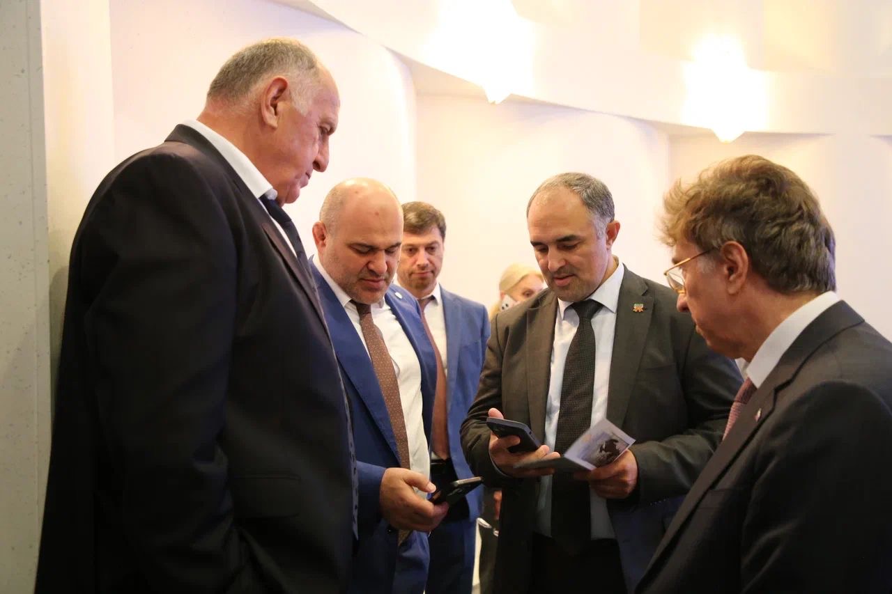 Абдулмуслим Абдулмуслимов принял участие в презентации Дагестана в МИДе России