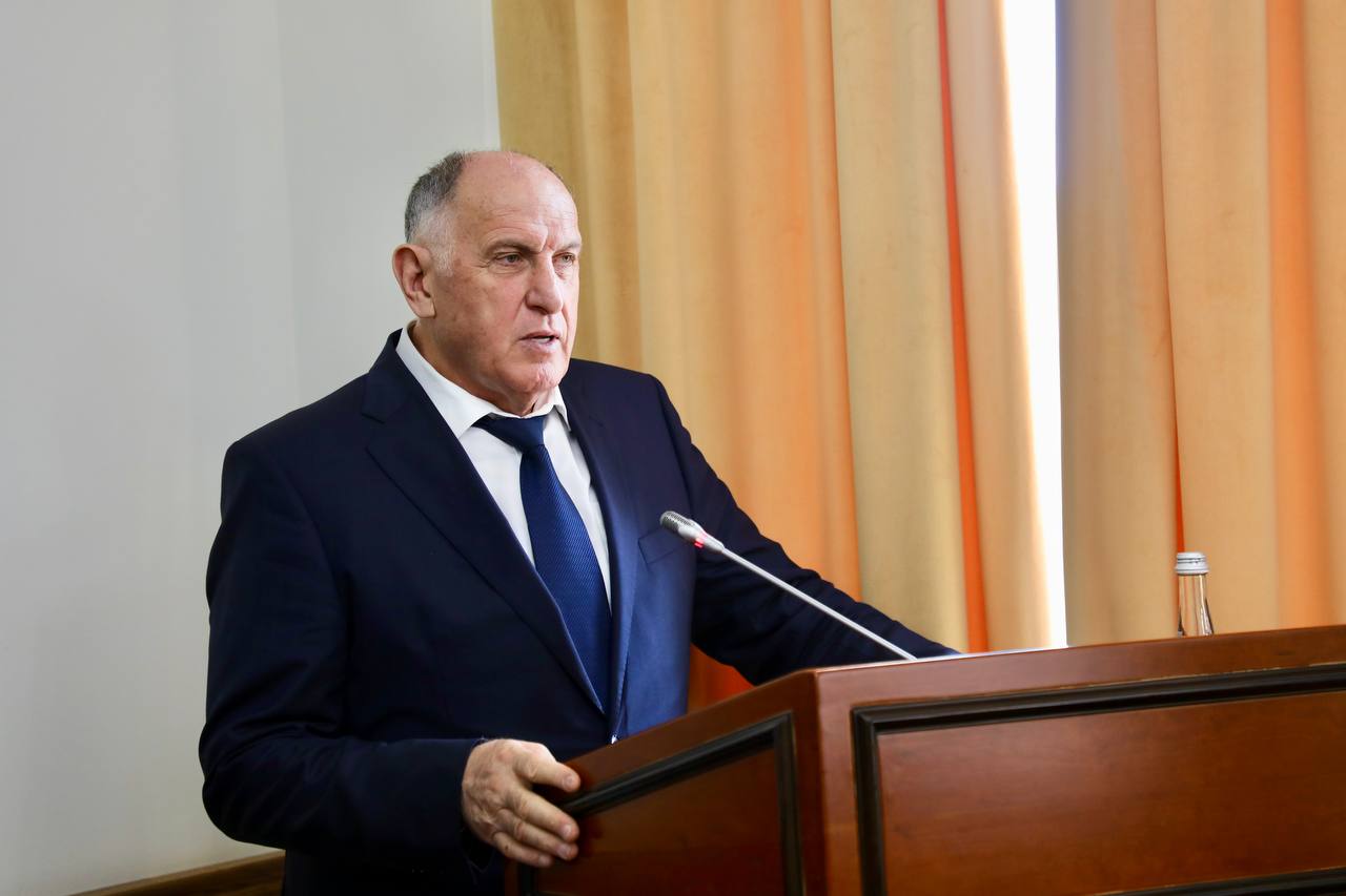 В канун Дня России 17 дагестанцев отмечены правительственными наградами