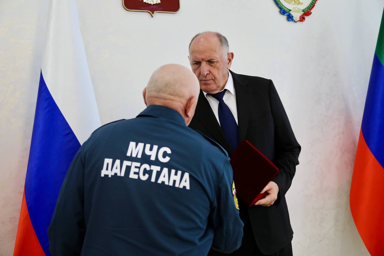 34 дагестанца отмечены высокими наградами в канун Дня Конституции Дагестана
