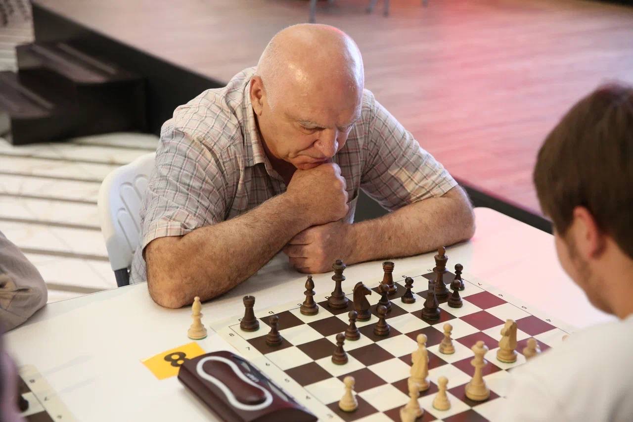 Абдулмуслим Абдулмуслимов дал старт чемпионату Дагестана по шахматам по блицу