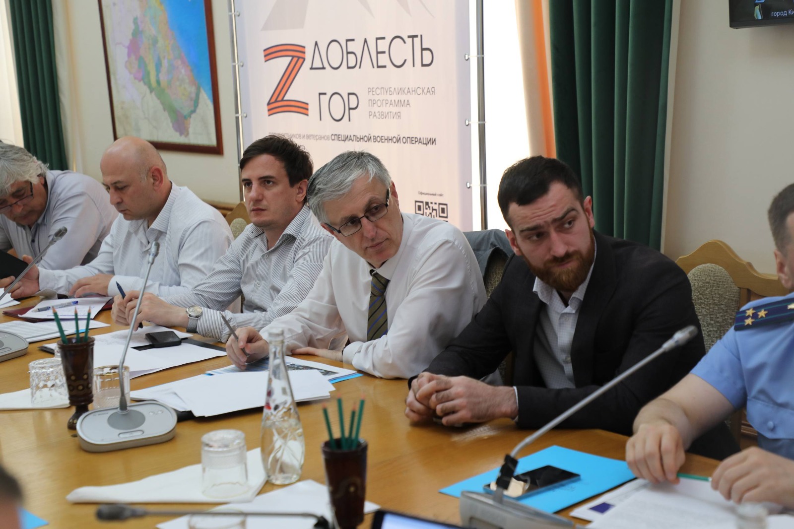 В Правительстве Дагестана обсудили меры по борьбе с незаконным строительством