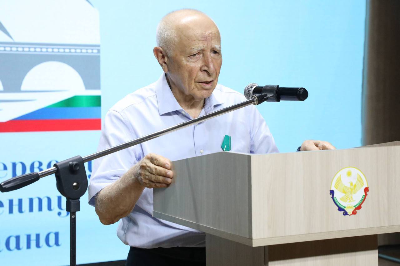 Абдулмуслим Абдулмуслимов принял участие в праздновании 85-летнего юбилея Муху Алиева в Хунзахском районе