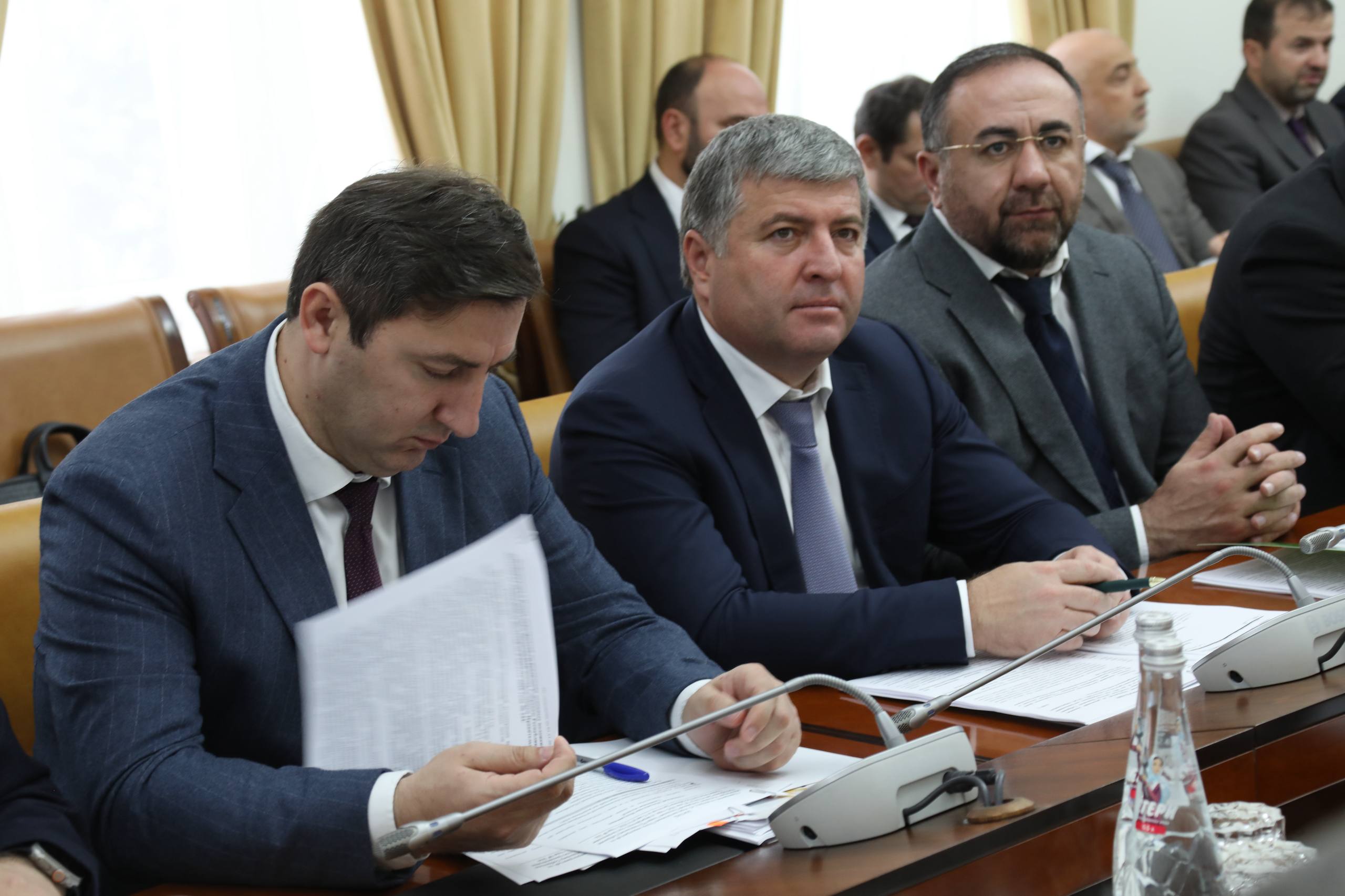 Вопросы исполнения положений Послания Главы Дагестана обсудили под руководством Абдулмуслима Абдулмуслимова
