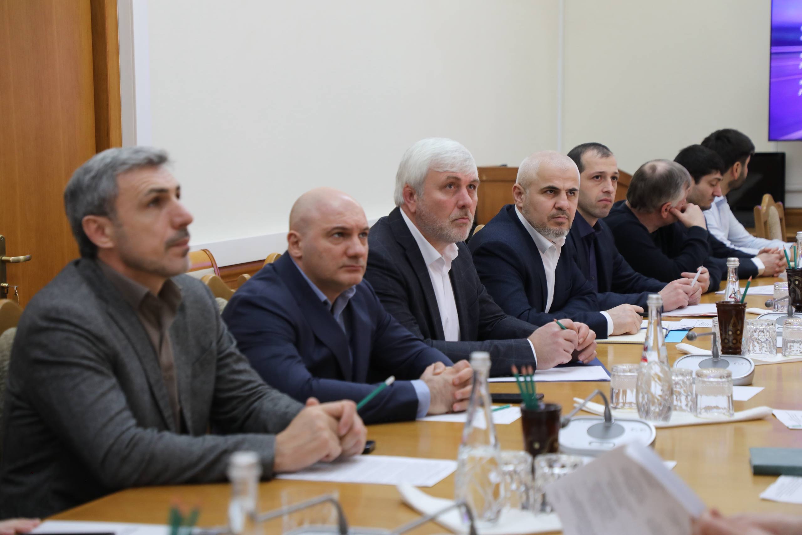В Дагестане продолжается строительство автодороги к Махачкалинскому морскому торговому порту