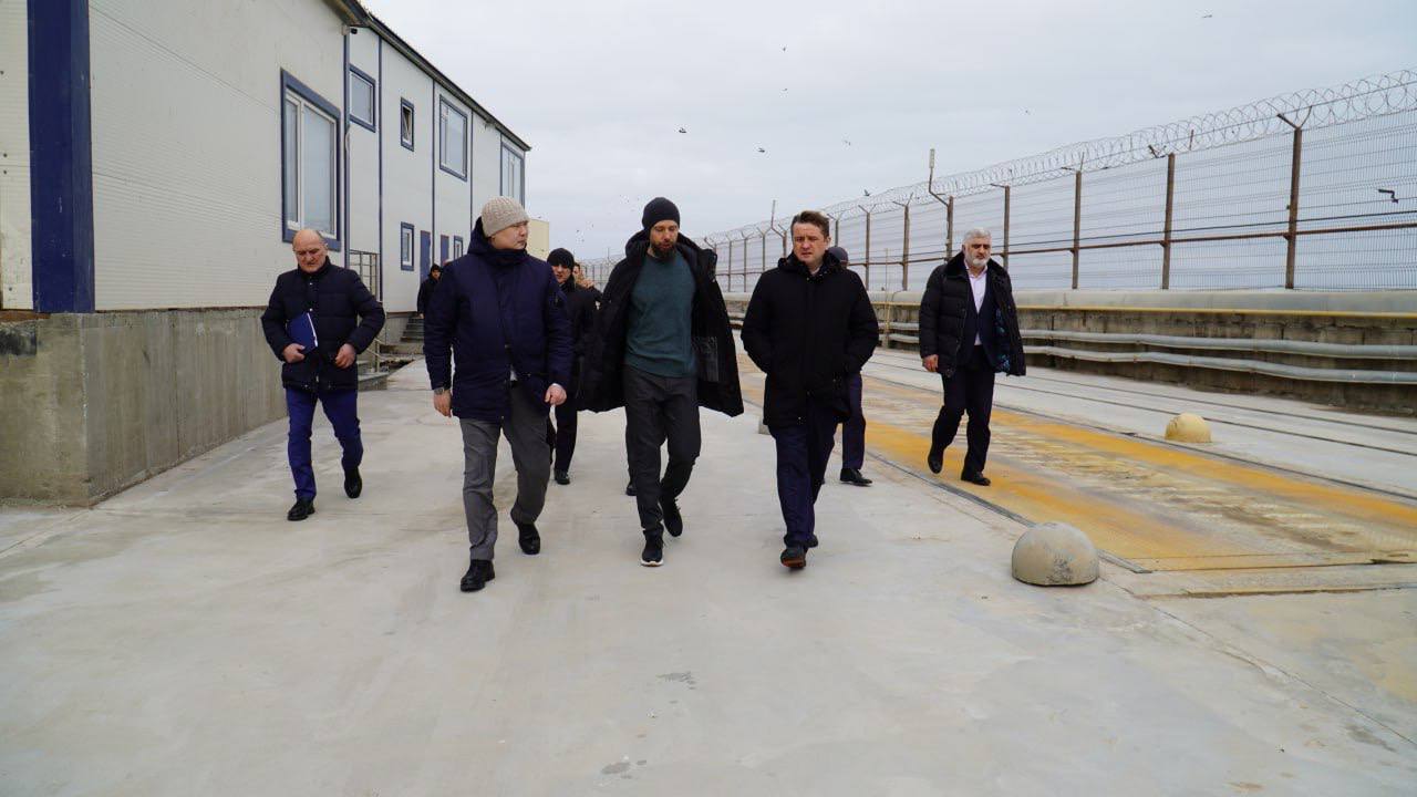 Глава Росрыболовства оценил ход модернизации рыбного порта ООО «Порт-Петровск» в Махачкале