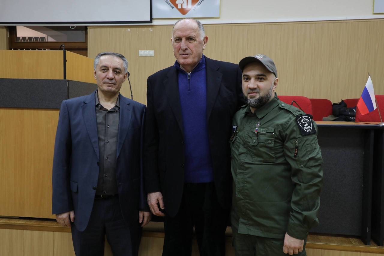 Абдулмуслим Абдулмуслимов в День защитника Отечества провёл ифтар для участников СВО