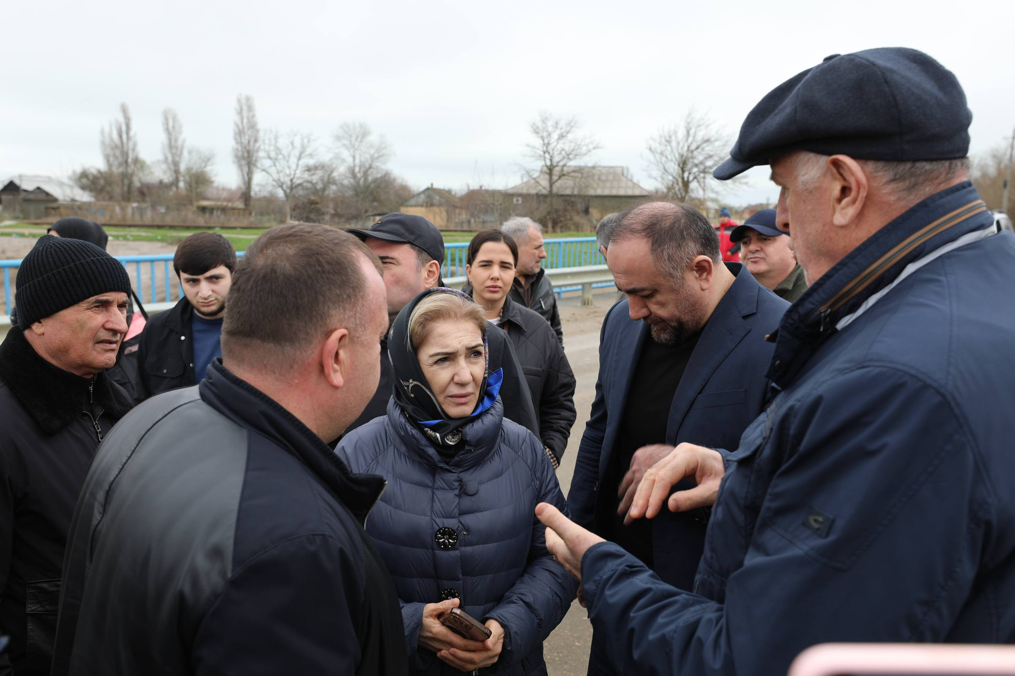 Абдулмуслим Абдулмуслимов осмотрел пострадавшие от паводка территории населенных пунктов в Хасавюртовском районе