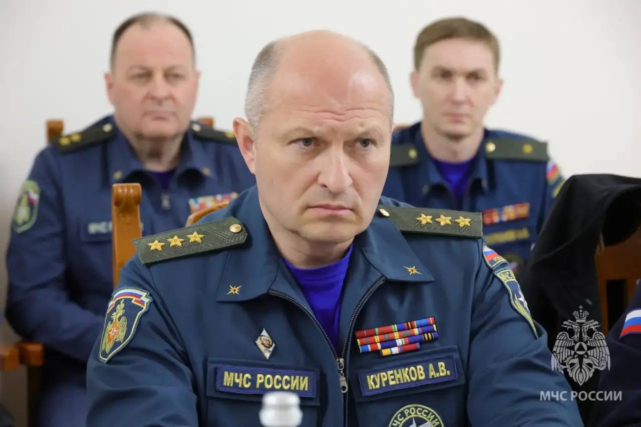 Глава МЧС России Александр Куренков прибыл в Дагестан для координации ликвидации последствий стихии