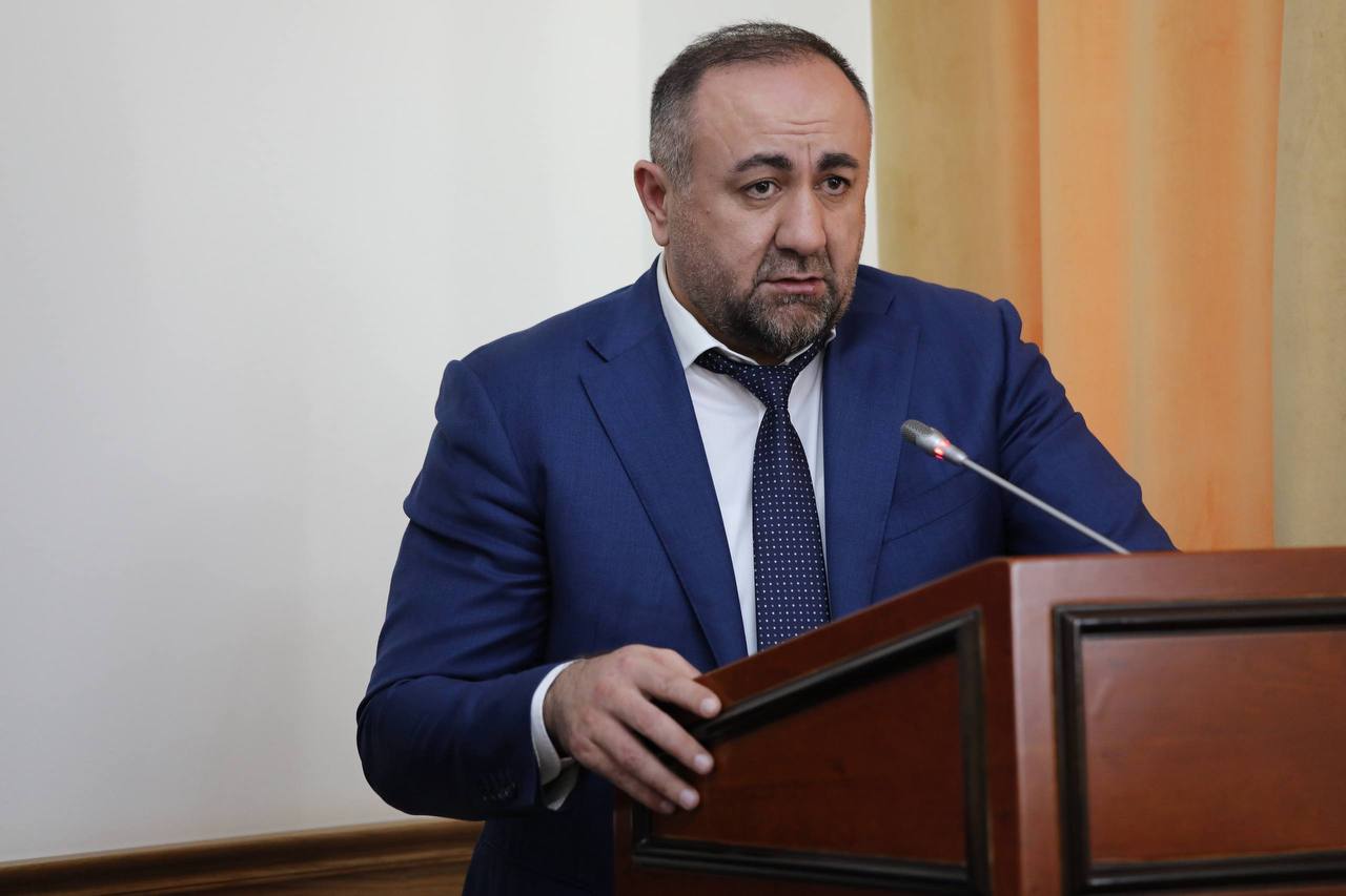 Абдулмуслим Абдулмуслимов поручил провести актуальный анализ ситуации в экономике Дагестана