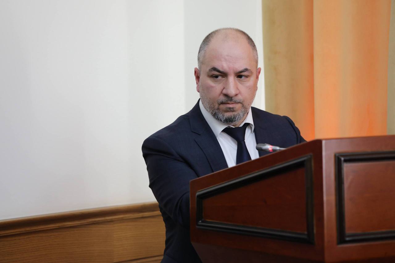 Абдулмуслим Абдулмуслимов поручил провести актуальный анализ ситуации в экономике Дагестана