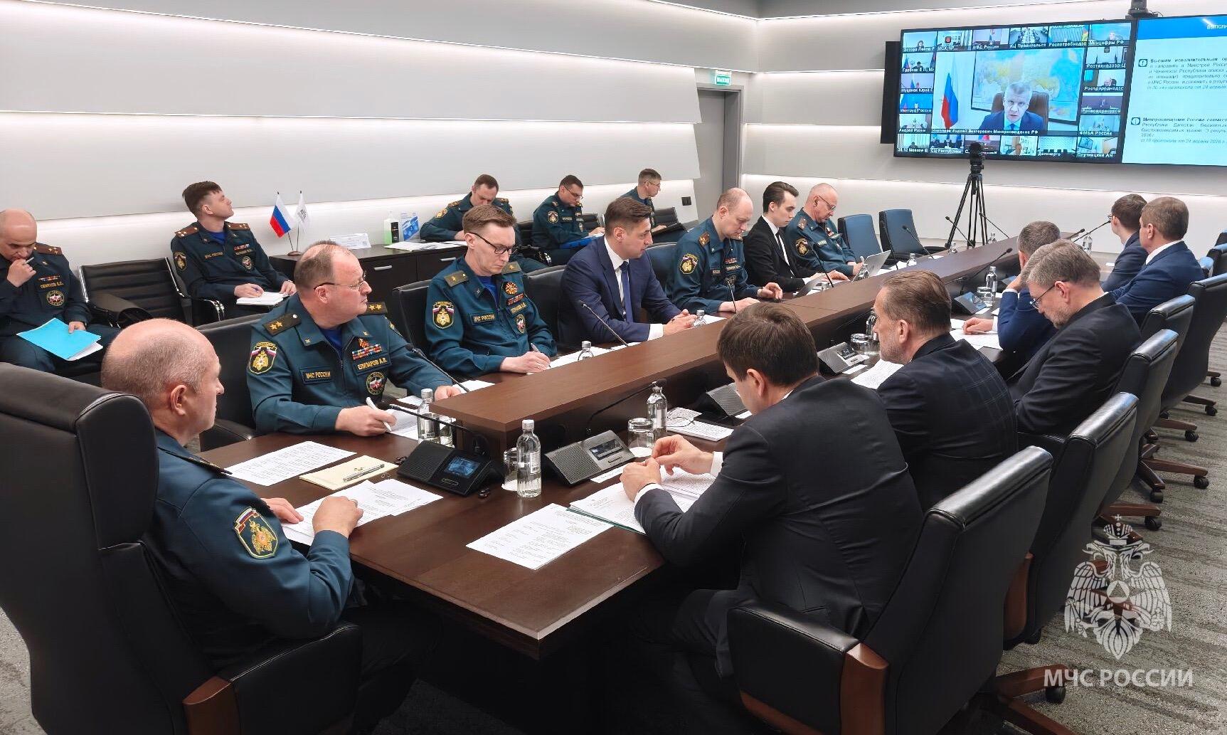 Глава МЧС России провел заседание правкомиссии по ликвидации последствий паводков в Дагестане