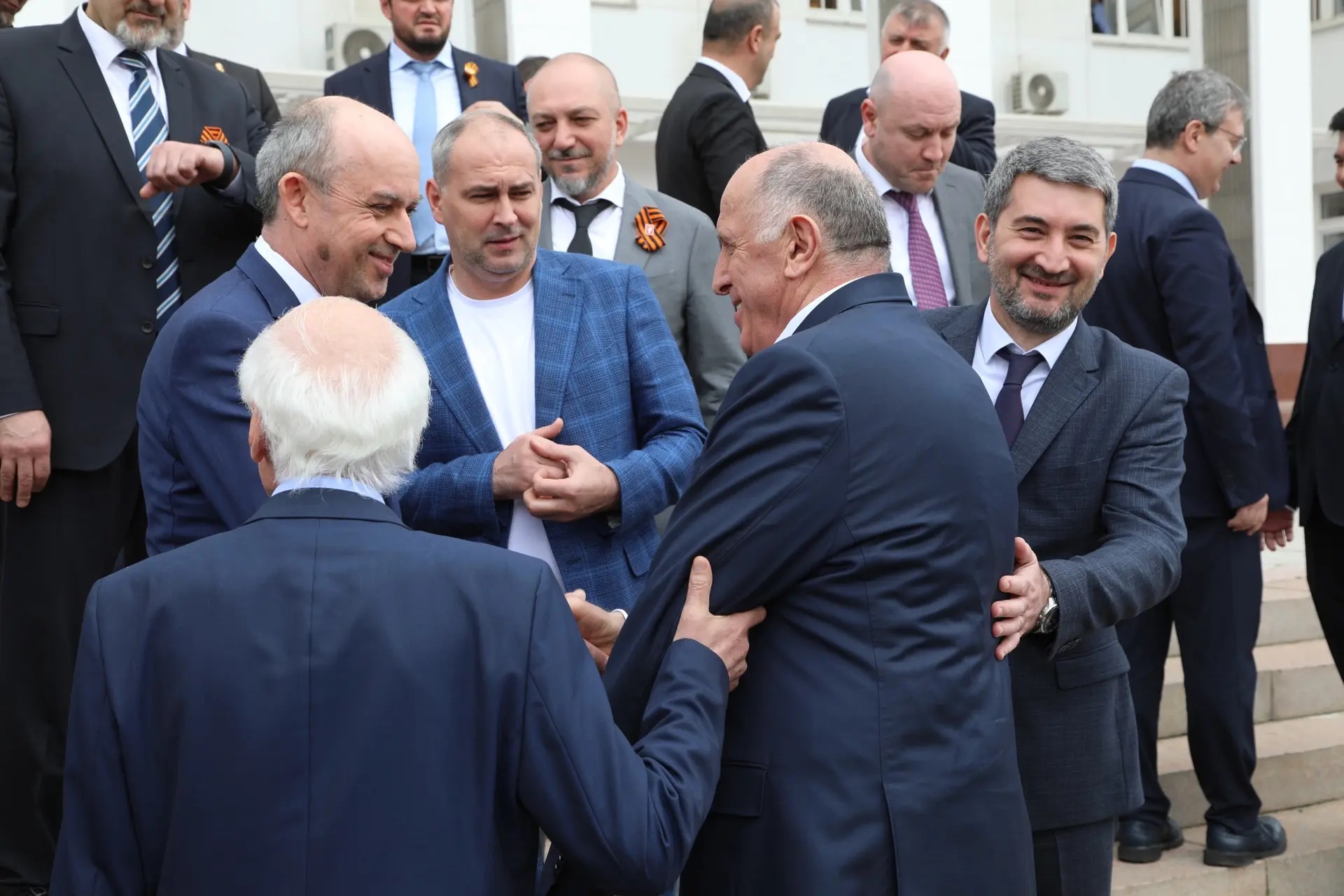 Абдулмуслим Абдулмуслимов попрощался с коллективом Правительства Дагестана