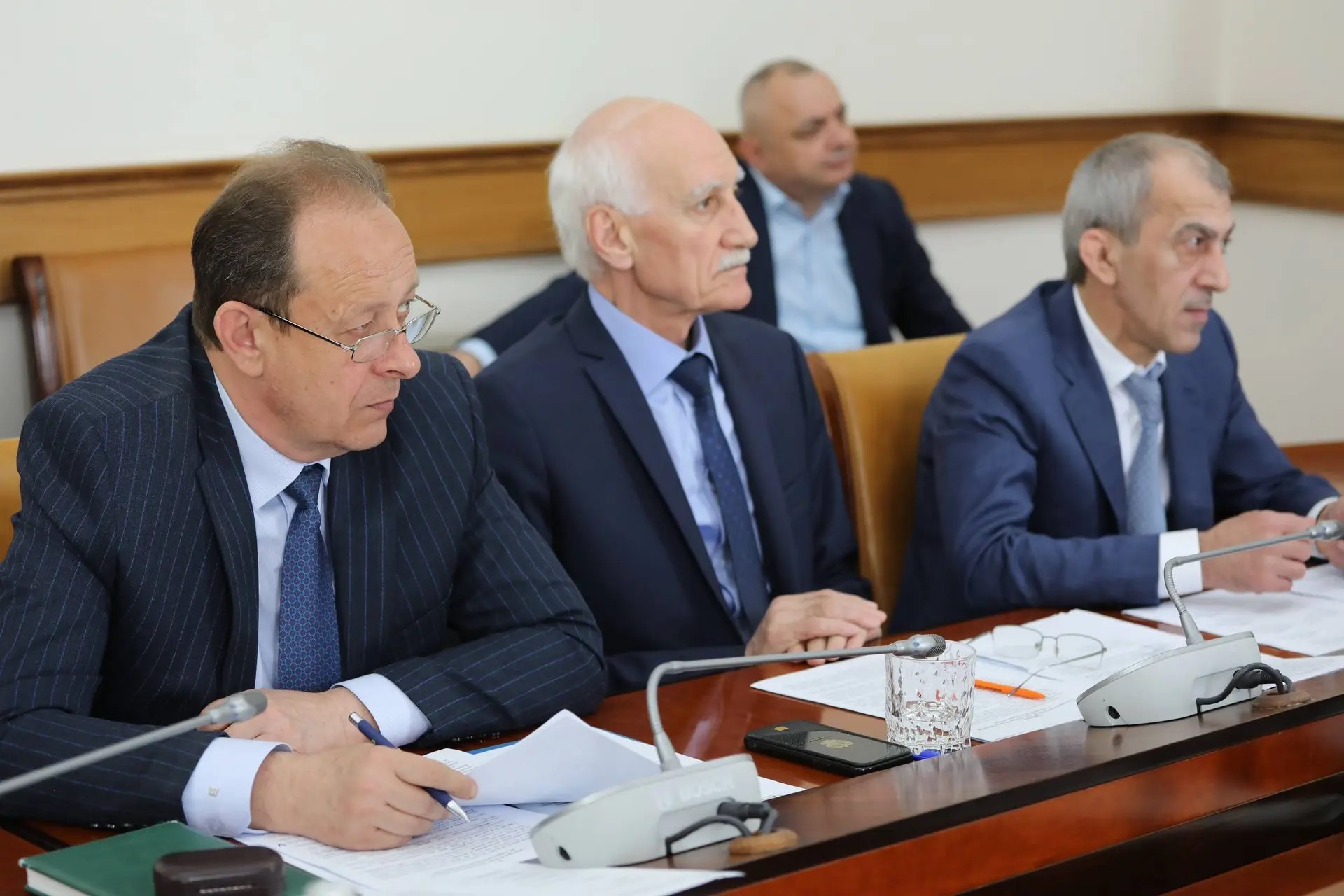 Магомед Рамазанов провел заседание президиума Совета при Главе РД по стратегическому развитию и проектной деятельности