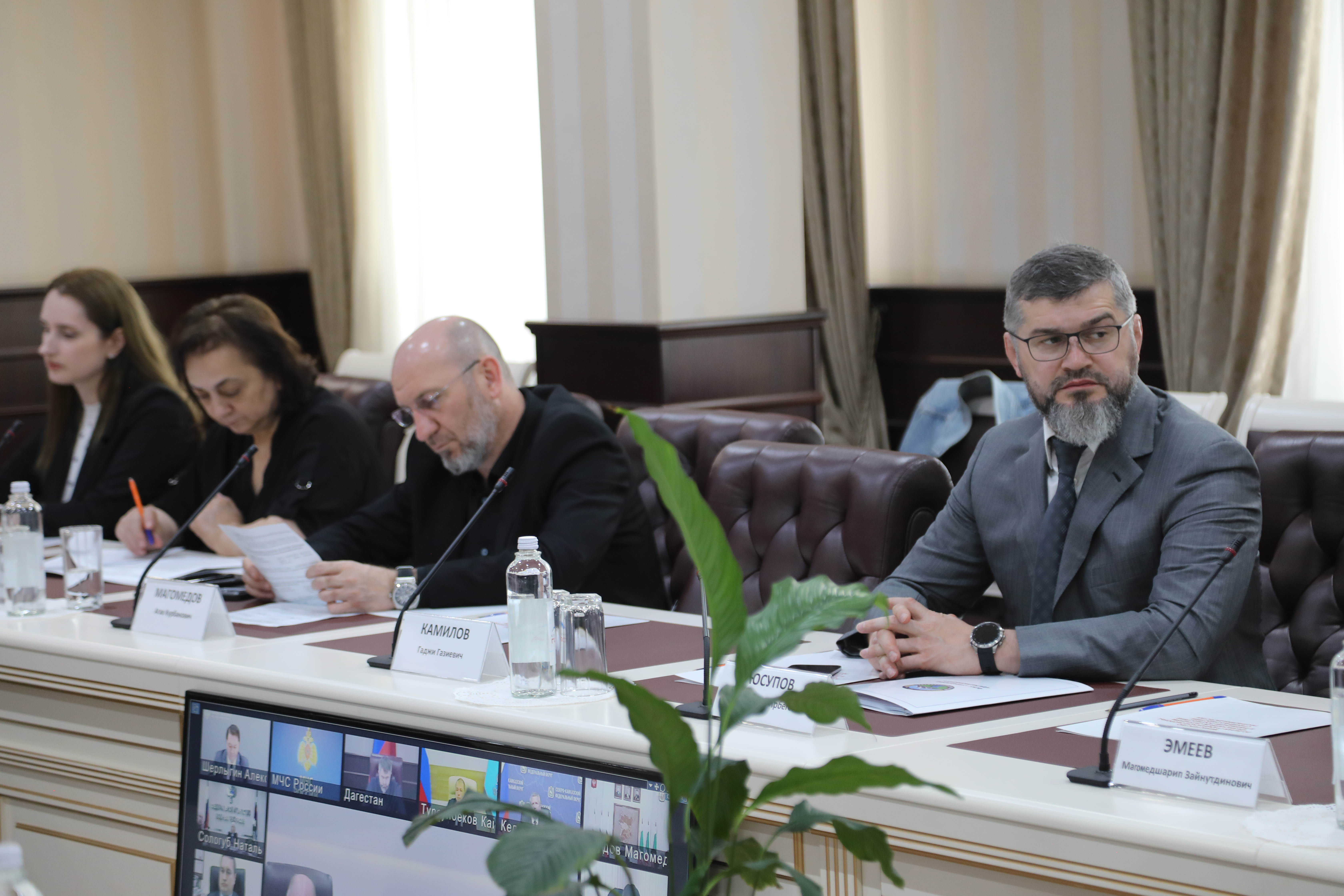 Более 1 млрд рублей в форме выплат доведено до пострадавших от паводка дагестанцев