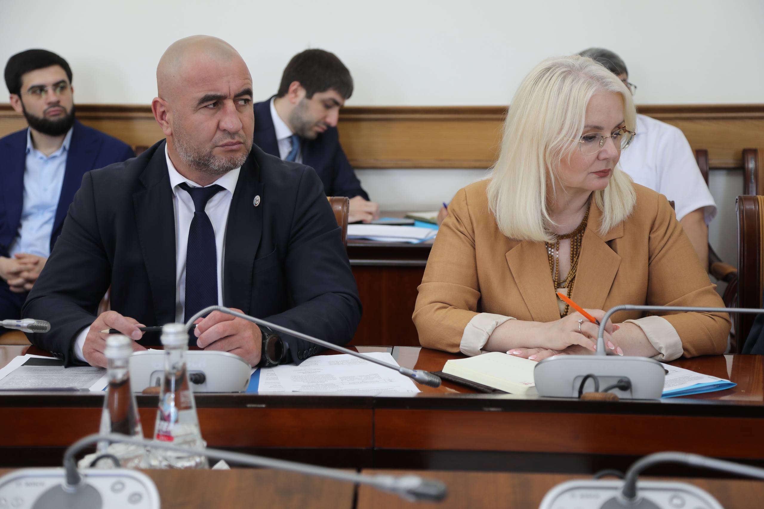 «Так дело не пойдет»: Рамазанов потребовал ответа за простаивающие очистные сооружения в Новолакском районе