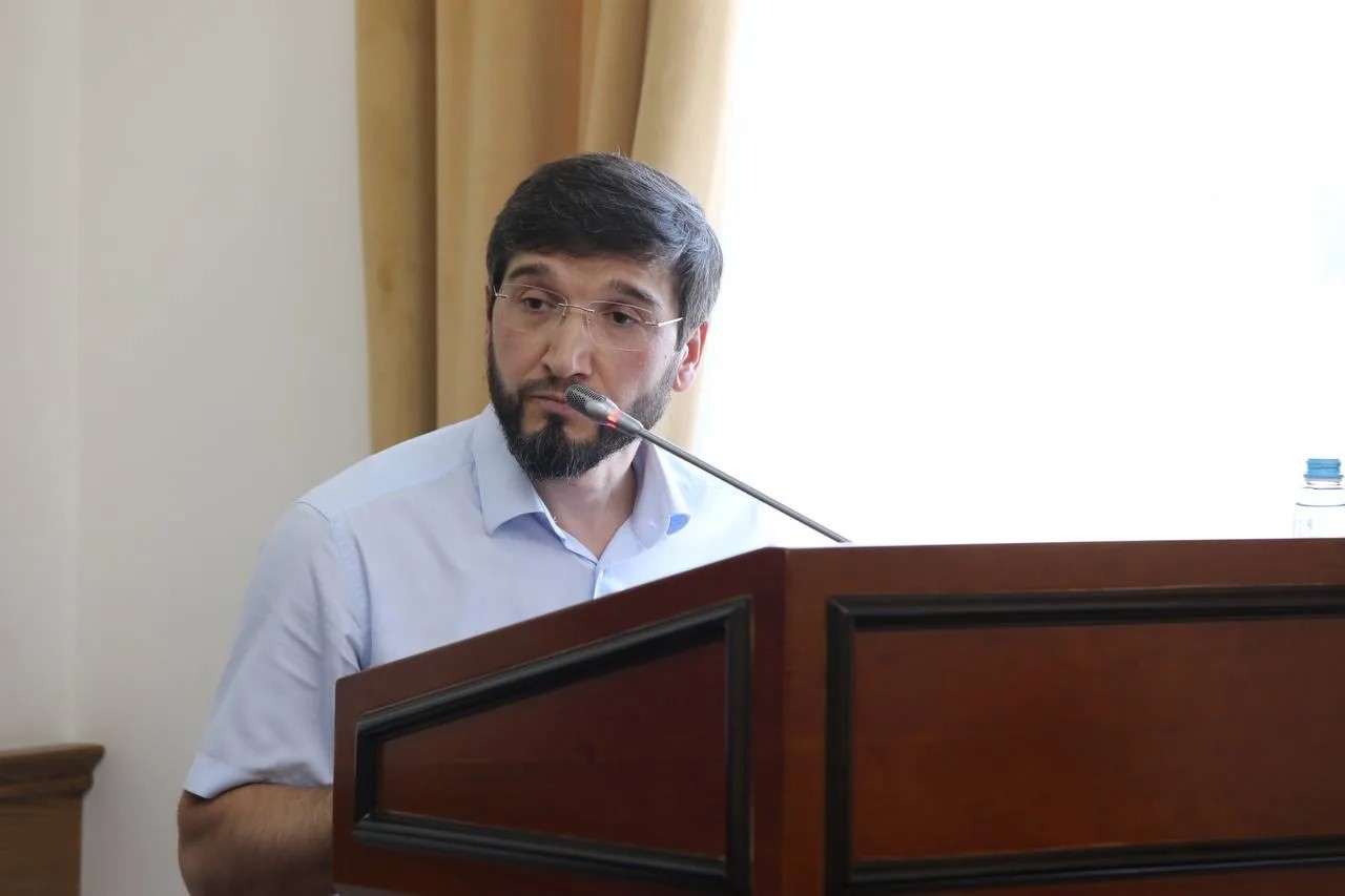 Магомед Рамазанов поручил перепроверить данные о готовности жилого фонда Дагестана к зиме