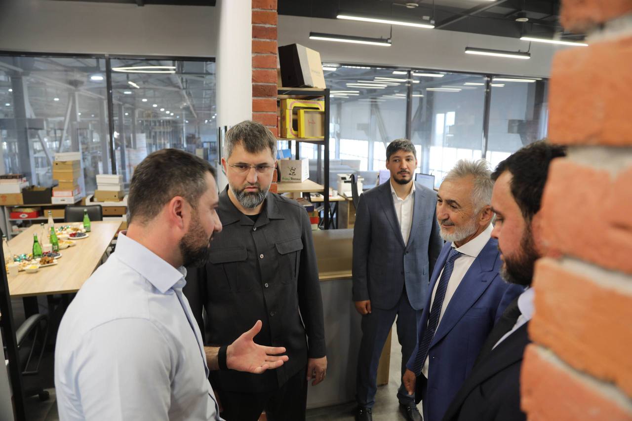 Магомед Рамазанов ознакомился с работой промышленных предприятий в Дагестане