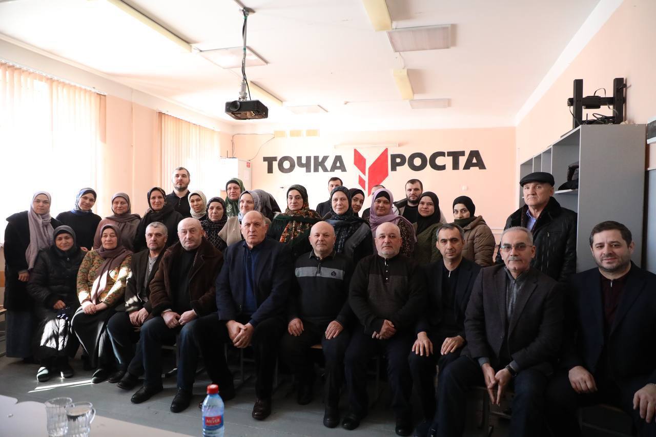 Директор школы в селе Хубар восстановлен в должности, образовательный процесс восстановлен