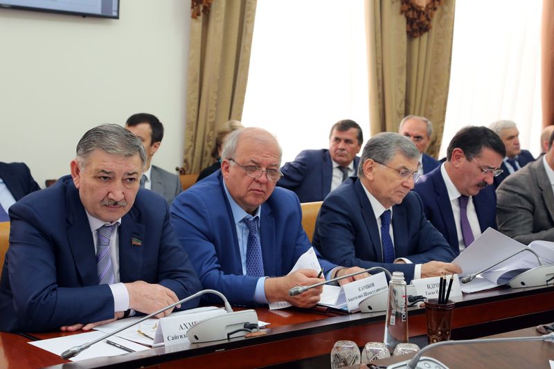Проект республиканского бюджета на 2018 год обсудили на заседании Правительства Дагестана