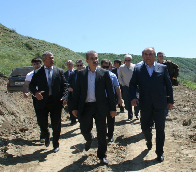 M.Меджидов совершил рабочую поездку в Курахский и Сулейман-Стальский районы республики
