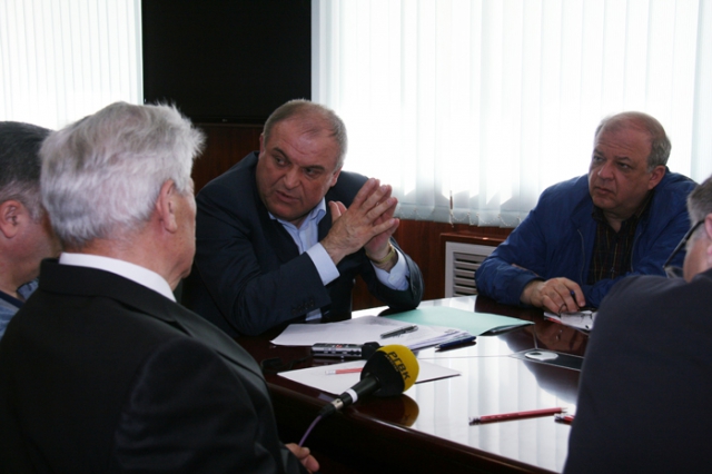 M.Меджидов совершил рабочую поездку в Курахский и Сулейман-Стальский районы республики