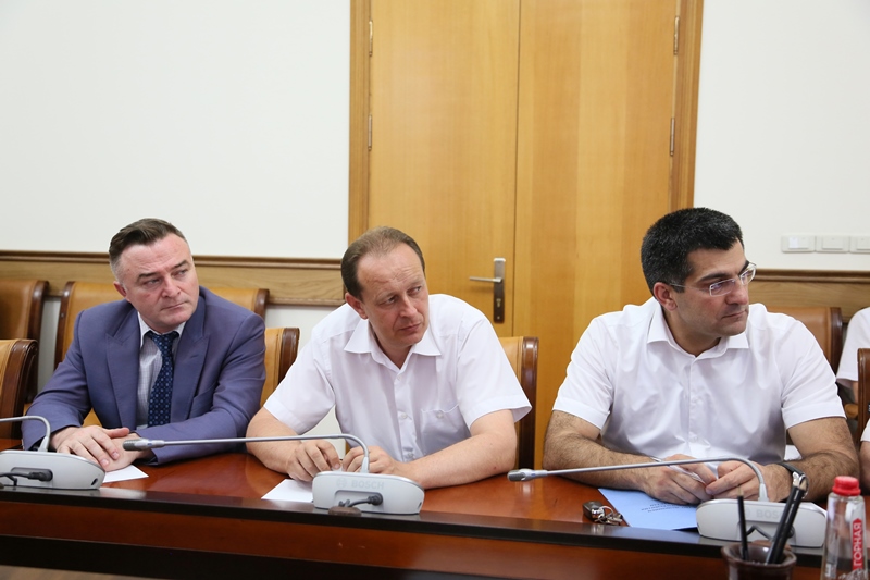 В Правительстве Дагестана обсудили вопросы создания единого информационного массива знаний для бюджетных организаций