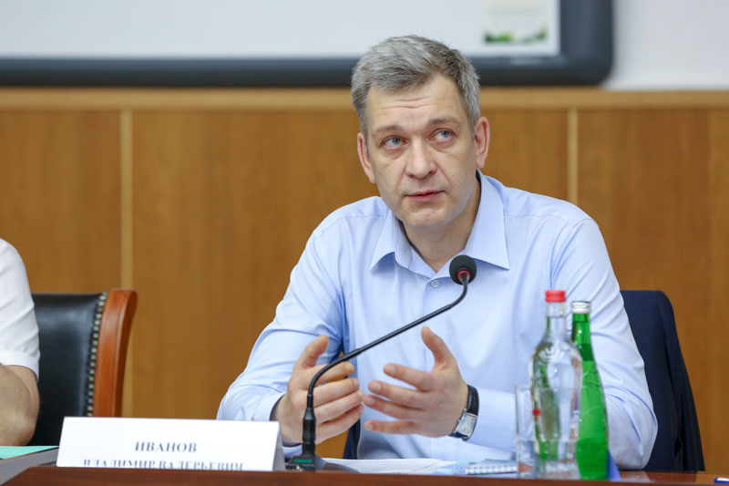 Артём Здунов провел стратегическую сессию по вопросам развития здравоохранения в Дагестане