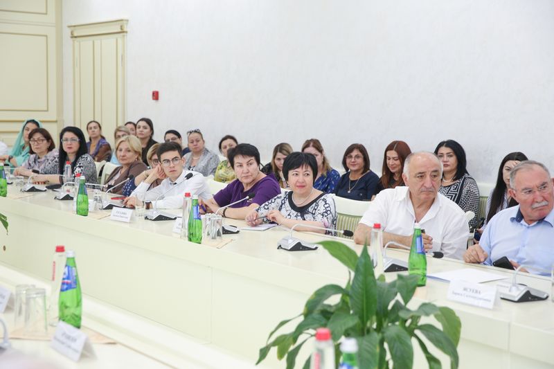 Под руководством Артёма Здунова и Дмитрия Морозова в Дагестане обсуждена тема охраны здоровья детей
