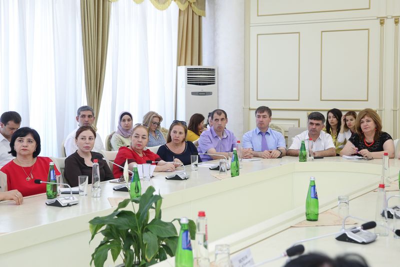 Под руководством Артёма Здунова и Дмитрия Морозова в Дагестане обсуждена тема охраны здоровья детей