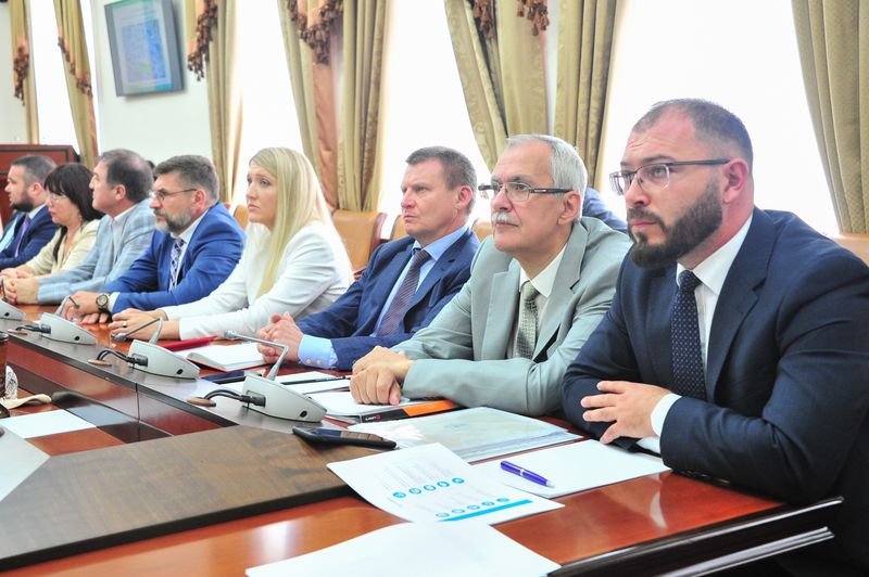 Рамазан Джафаров встретился с делегацией МАИБ и инвесторами из Турции