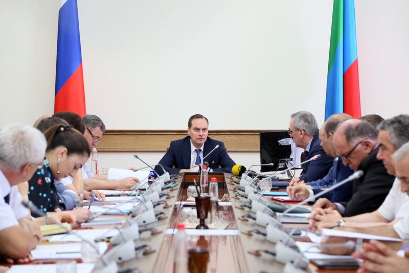 Под руководством Артёма Здунова обсудили меры по устранению нарушений в сфере деятельности розничных рынков
