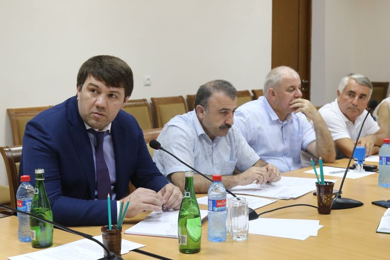 В Минтруда РД обсудили реализацию мероприятий, направленных на снижение напряженности на рынке труда Дагестана