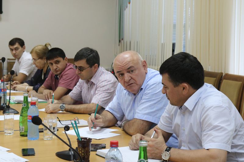 В Минтруда РД обсудили реализацию мероприятий, направленных на снижение напряженности на рынке труда Дагестана