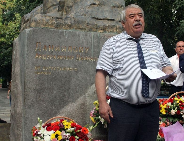 В Дагестане проходят торжественные мероприятия к 110-летию Абдурахмана Даниялова