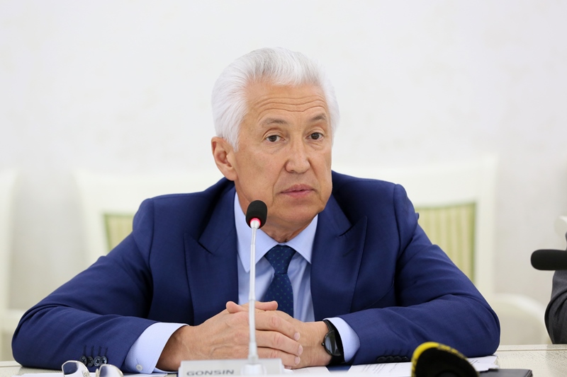 Врио Главы Дагестана встретился с победителями конкурса управленцев «Мой Дагестан»