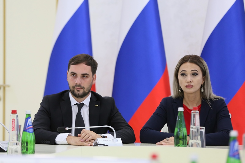 Врио Главы Дагестана встретился с победителями конкурса управленцев «Мой Дагестан»