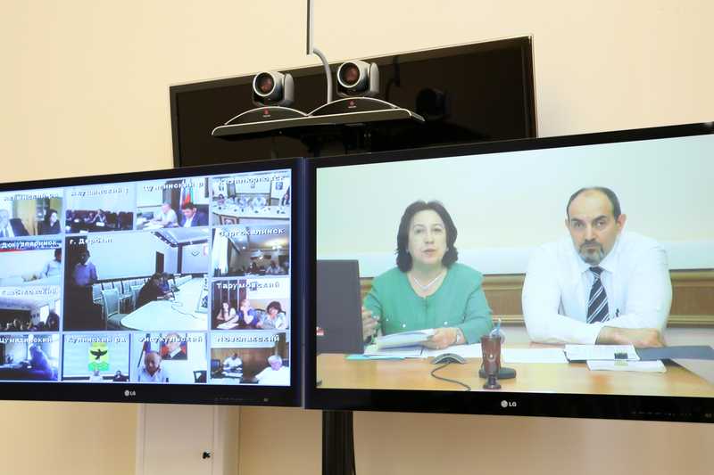 В Правительстве Дагестана обсудили подготовку к Всероссийской олимпиаде школьников