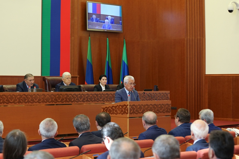 Парламент Дагестана поддержал кандидатуру Артёма Здунова на должность Председателя Правительства РД