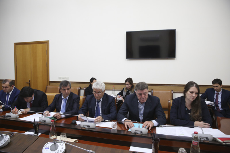 Инвентаризацию газовых сетей и реструктуризацию задолженности «Газпром газораспределение Дагестан» перед республикой обсудили в Правительстве Дагестана