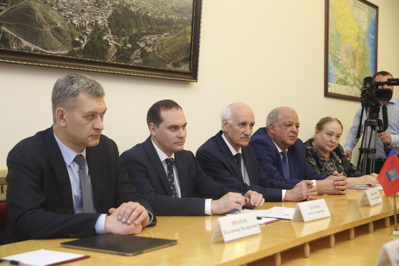 Артём Здунов встретился с губернатором Костромской области Сергеем Ситниковым