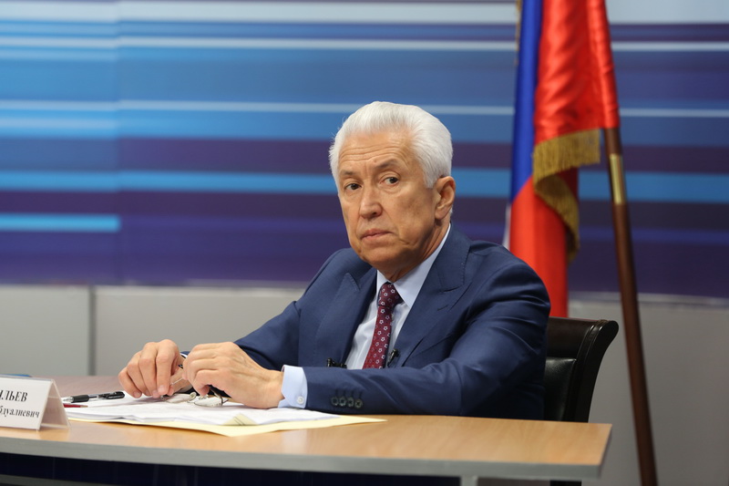 Владимир Васильев: «Мы никому не дадим жить за счет народа!»