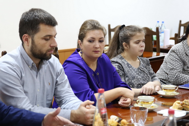 Уммупазиль Омарова встретилась с победителями регионального чемпионата «Абилимпикс»