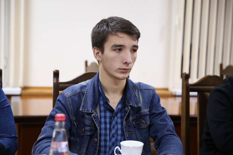 Уммупазиль Омарова встретилась с победителями регионального чемпионата «Абилимпикс»