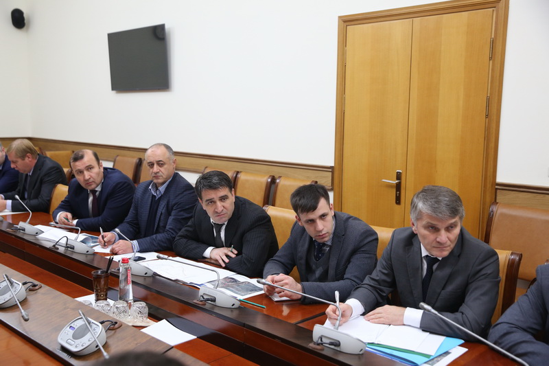 Обсуждена подготовка строительства обходов городов Хасавюрт и Дербент по федеральной автомобильной дороге «Кавказ»
