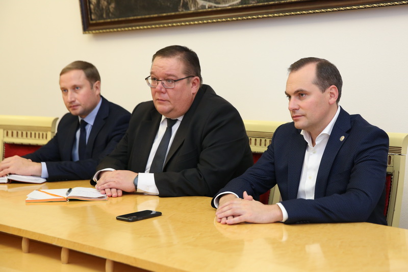 Артём Здунов встретился с основателем проекта «Фабрика предпринимательства» Айдаром Булатовым